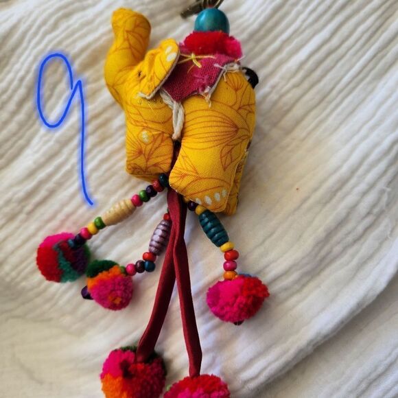 Thai hand made elephant keychains purse charms - Picture 10 of 11